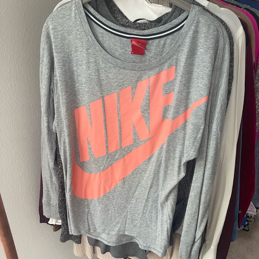 Nike Sportswear Grey and Electric Peach Red Label LS Top size Medium